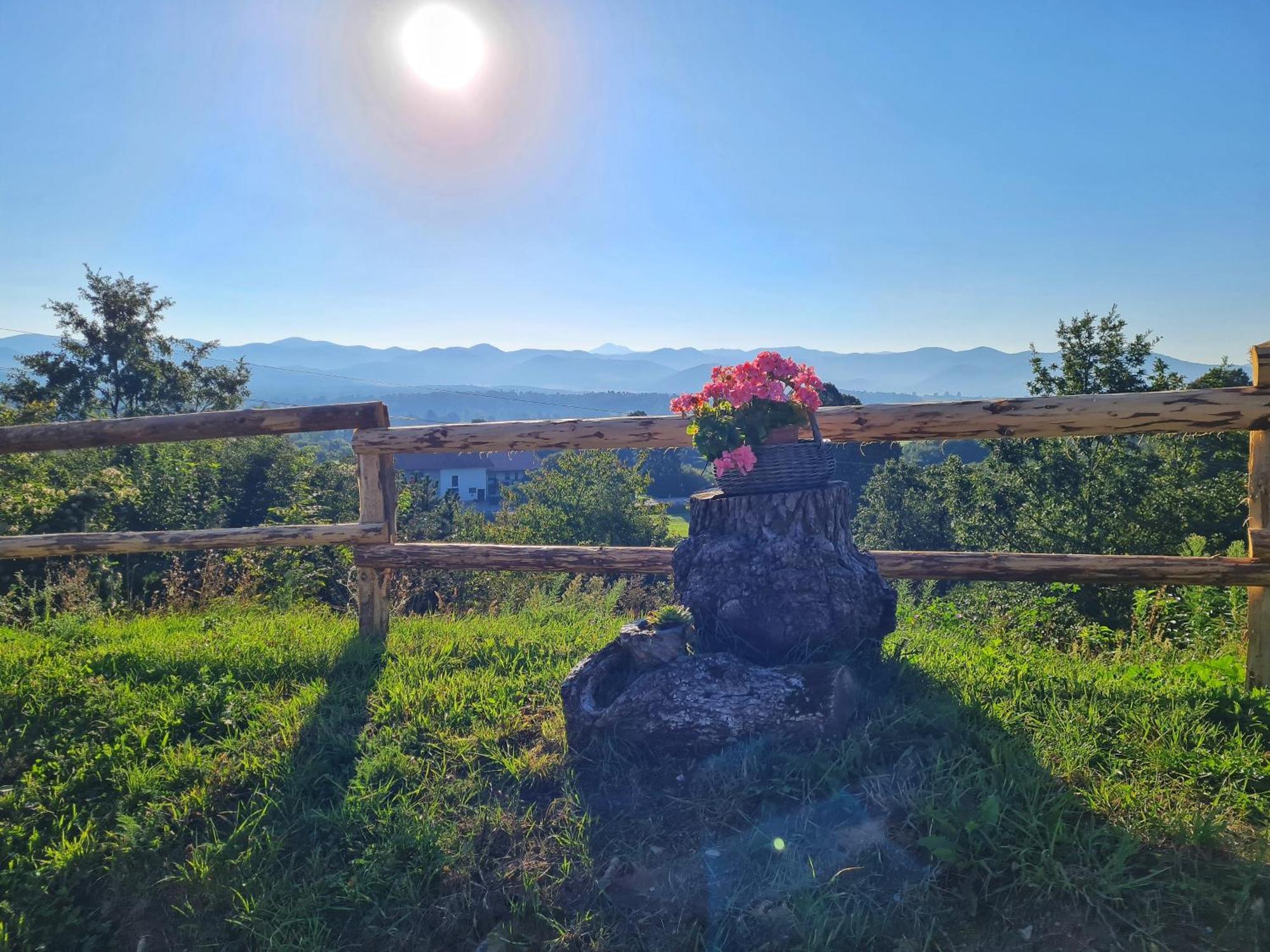 ホテル Camp The Sunrise Hill ピフカ エクステリア 写真
